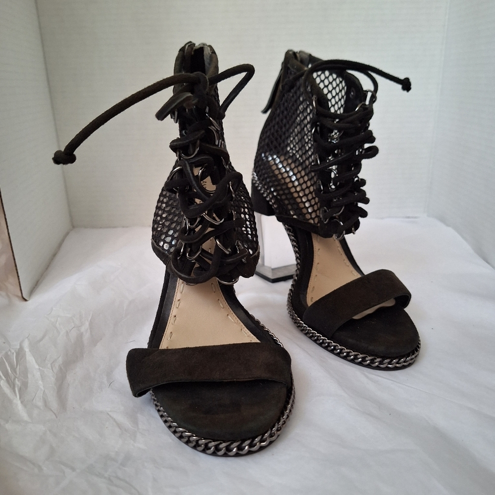 ANDREA BOGOSIAN Suede Heels 36